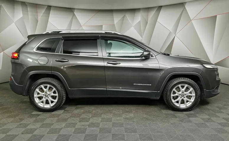 Jeep Cherokee 2.4 Tigershark Multiair AT AWD (177 л.с.) Серый